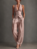 Traje de dos piezas con cuello en V